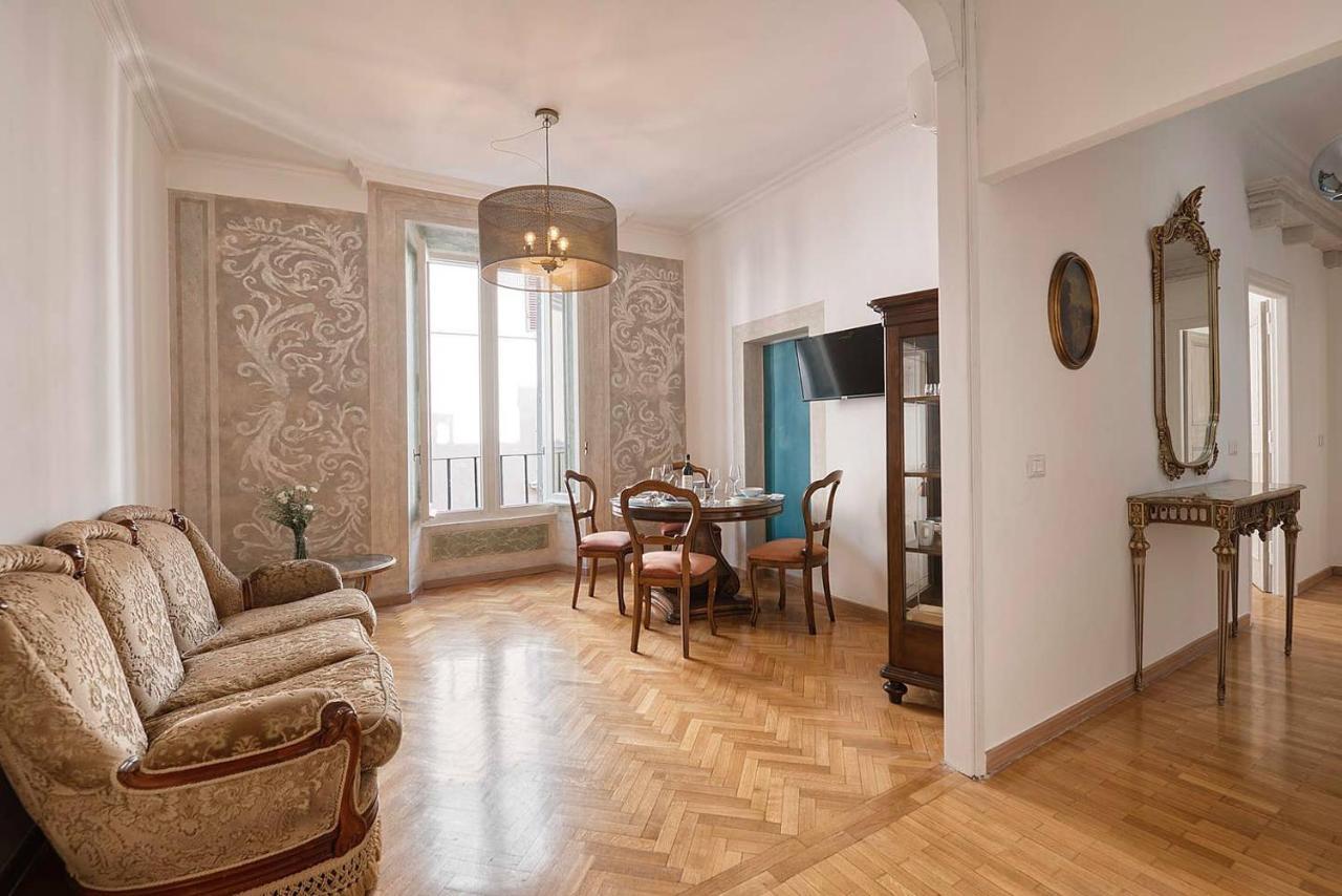 Palazzo Pamphili Lecca Di Guevara Rome Buitenkant foto